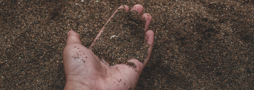 hand with dirt